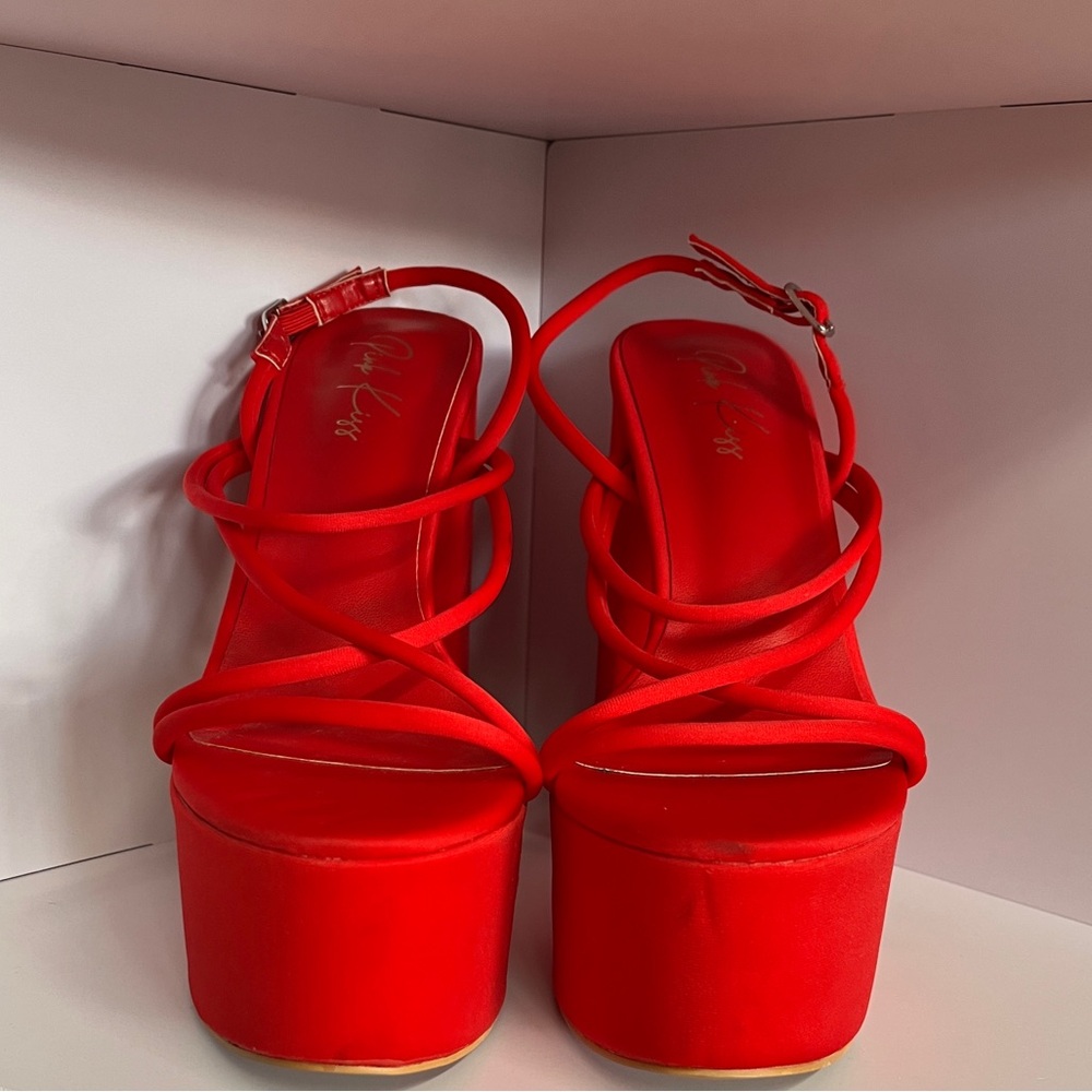 Pink Kiss Chic Red Platform Heels Size8